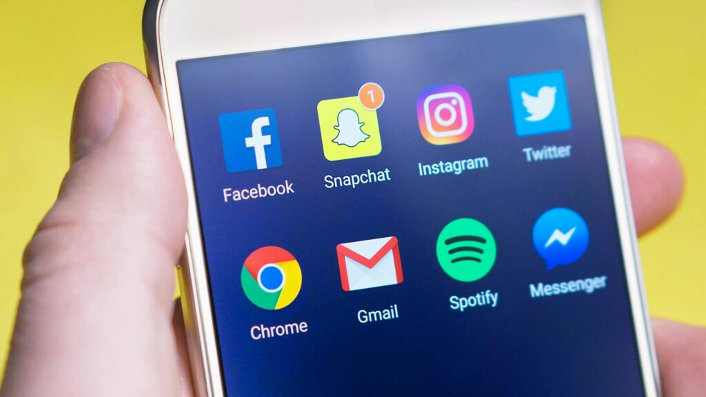 Promoting Music via Social Media
